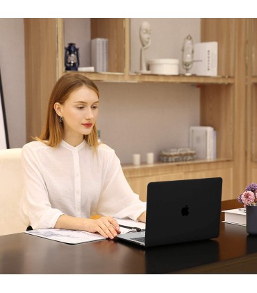 قاب محافظ مک بوک پرو ۱۳ اینچ مدل Hardshell Case-مشکی