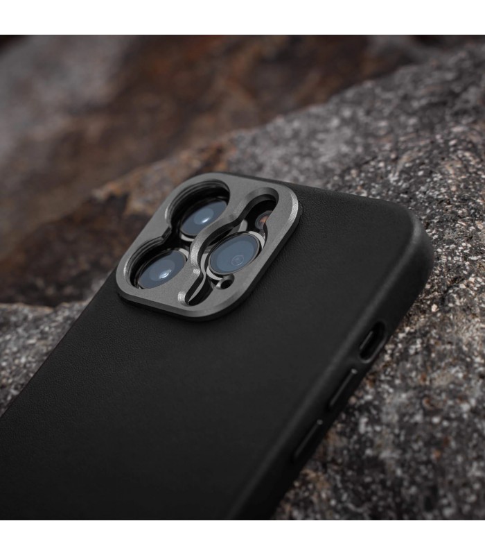 کیس چرمی مگ‌سیف‌دار سندمارک | Sandmarc مدل Leather Pro Case Magnetic مناسب iPhone 14 Pro Max-مشکی