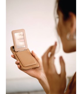 جاکارتی مگ‌سیف آیینه دار یونیک مدل Uniq Coehl Magnetic CardHolder with Mirror-کرم