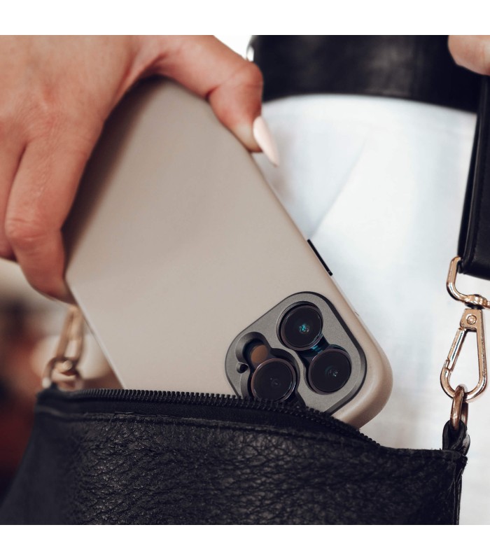 کیس چرم سندمارک مدل Sandmarc Pro Leather Case  - سازگار با آیفون ۱۵ پرومکس - رنگ شنی