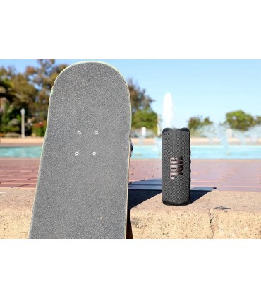 اسپیکر بلوتوثی جی‌بی‌ال مدل JBL Flip 6 (رنگ سفید)