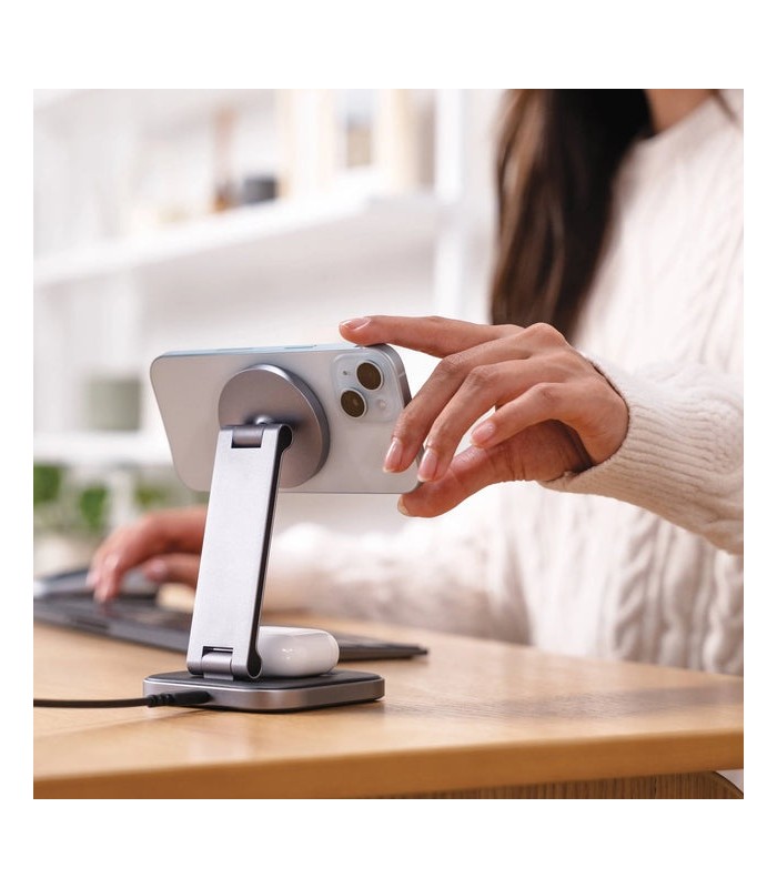 پایه شارژ بی‌سیم ساتچی مدل Satechi 2-in-1 Foldable Qi2 Wireless Charging Stand