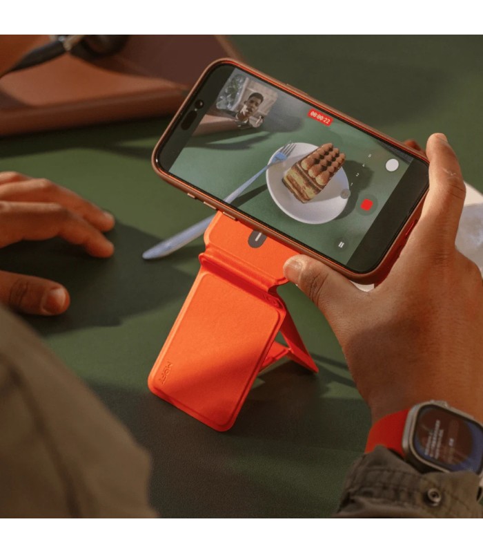 جا کارتی مگ‌سیف و هولدر مافت مدل MOFT Snap Phone Tripod Stand & Wallet MOVAS - رنگ هلویی