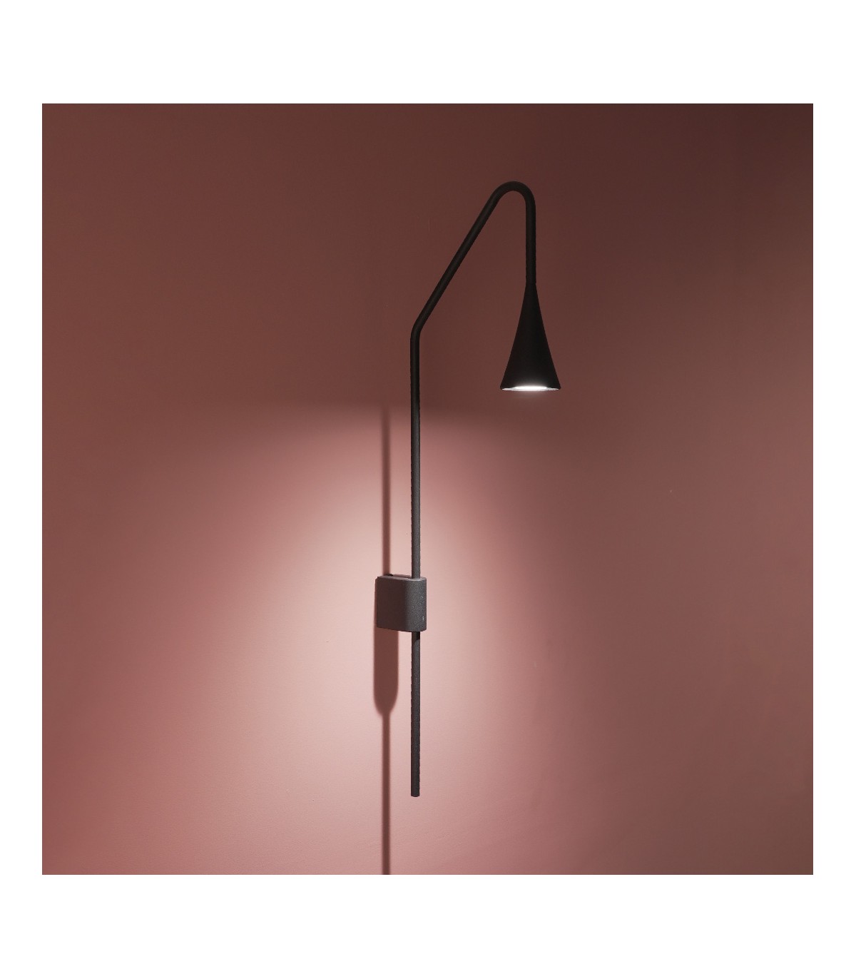 آباژور ایستاده ایلکین مدل ilkeen LIGHT POLE | رنگ مشکی