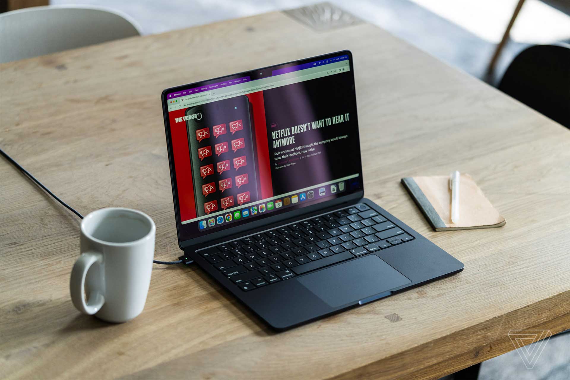 مک بوک ایر ۱۳ ۲۰۲۲