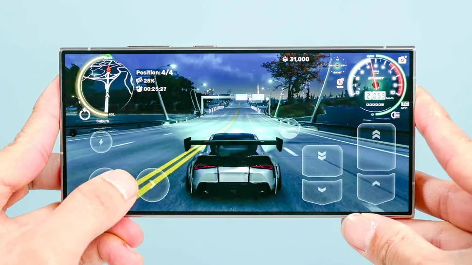 سامسونگ گلکسی S24 Ultra در حال اجرای بازی