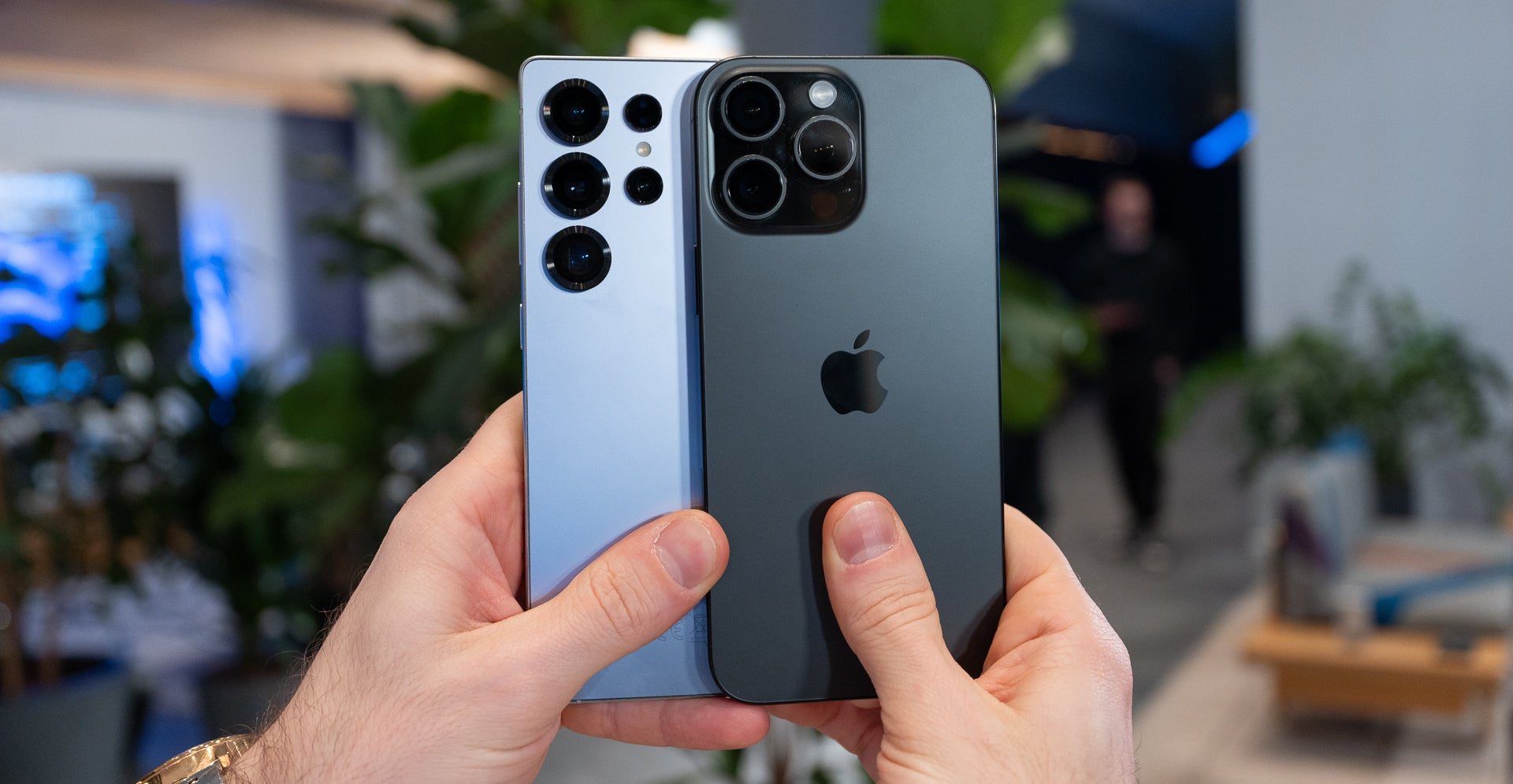 آیفون ۱۶ پرومکس در برابر گلکسی اس ۲۵ اولترا