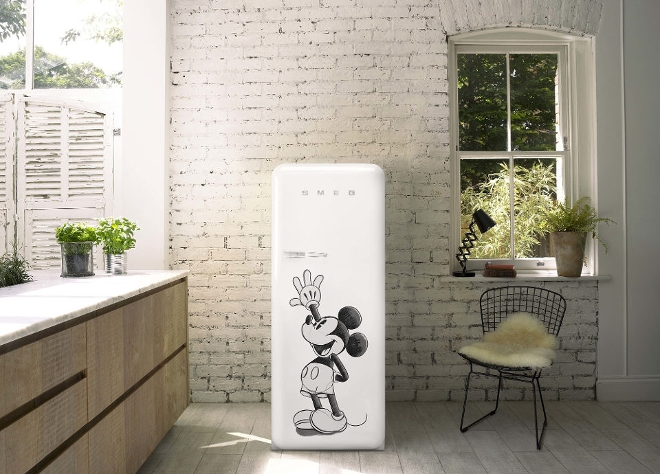 یخچال والت دیزنی اسمگ با طرح میکی ماوس کلاسیک