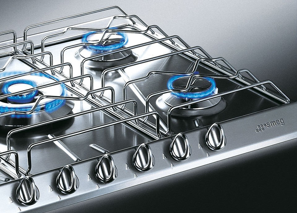 اجاق گاز اسمگ که توسط ماریو بلینی طراحی شد