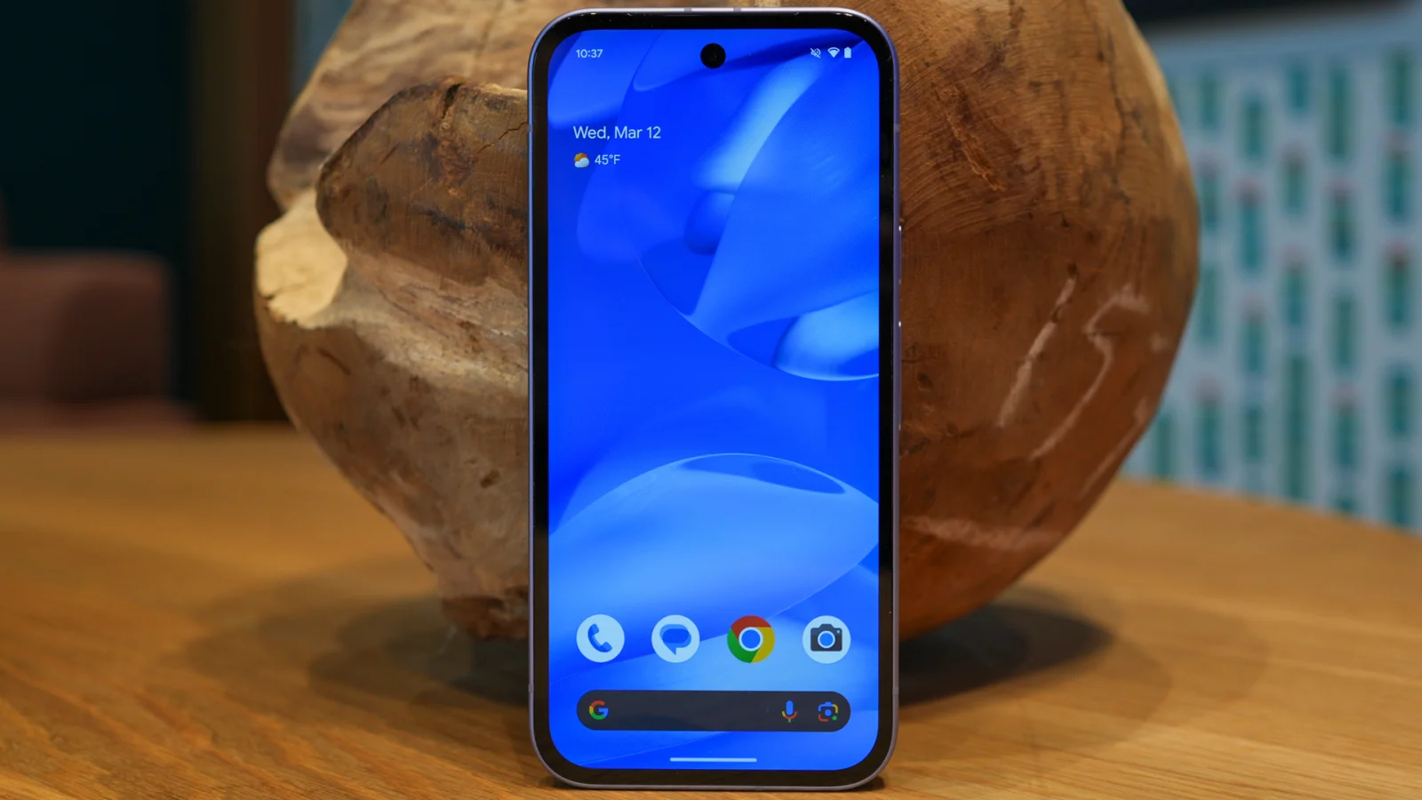 صفحه نمایش گوگل پیکسل 9a