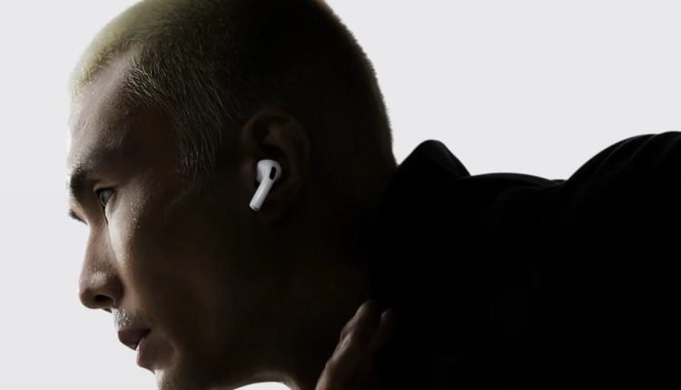 ایرپاد ۴ یا ایرپاد ۵؛ خرید AirPods 4 یا صبر برای نسل بعد