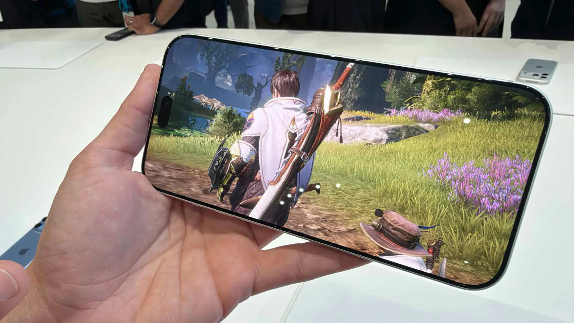 تست گیمینگ آیفون ۱۸ پرو مکس با تراشه A20 Pro